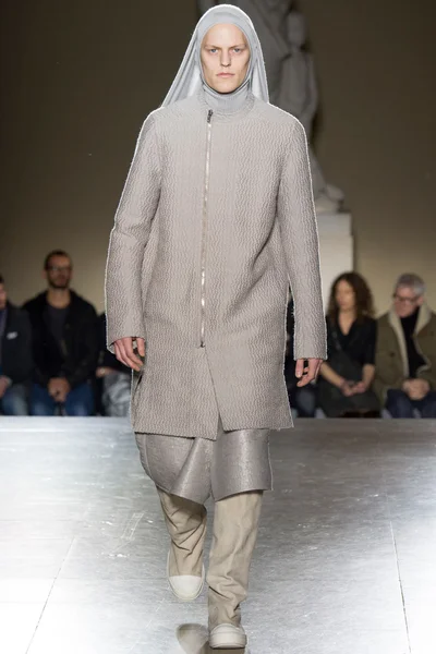 Look 33